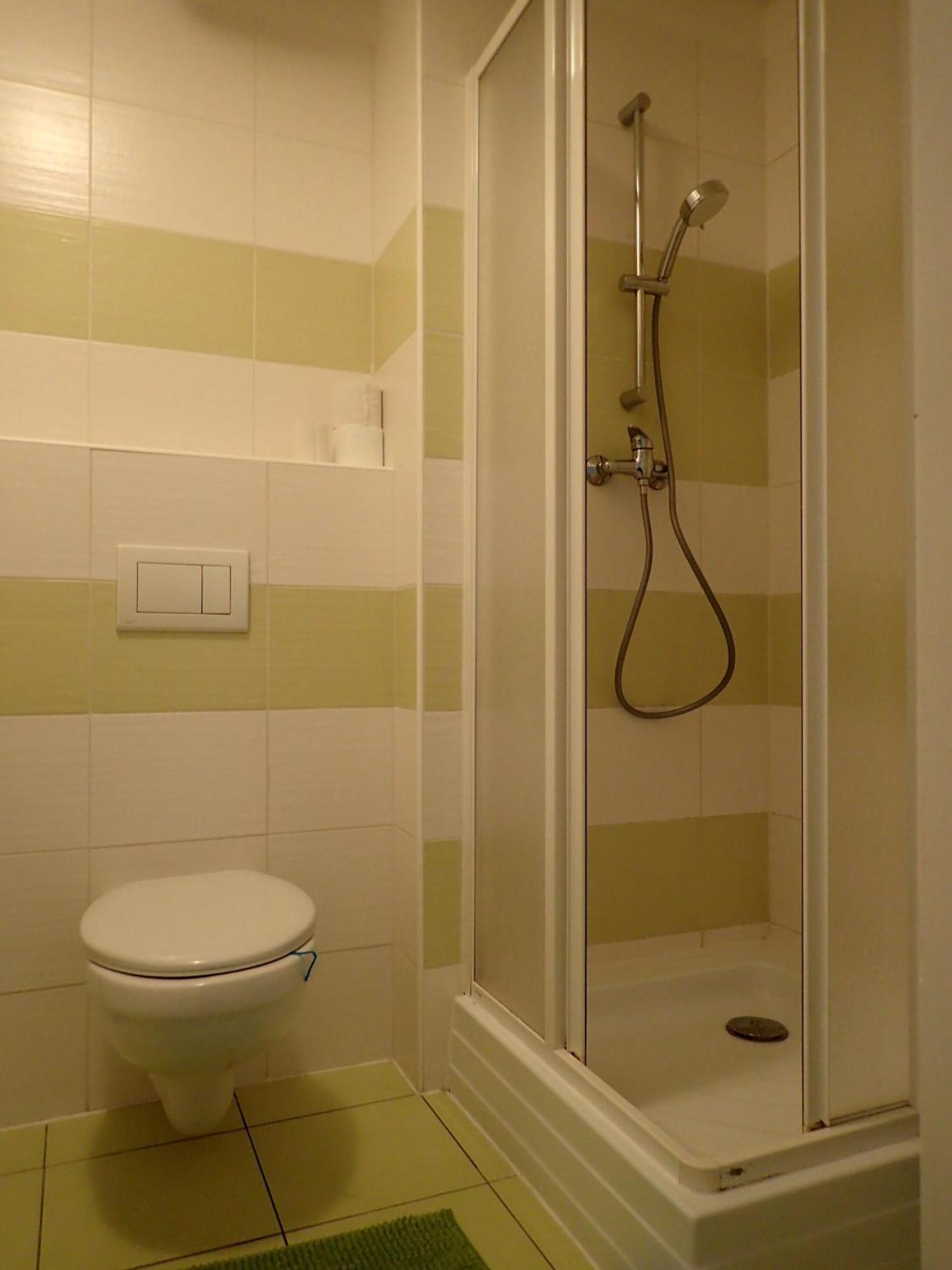 Cozy Apartment Pozsony Kültér fotó